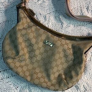 Authentic Gucci GG Signature Brown/Beige Shoulder Bag, Luxury, Designer Bag